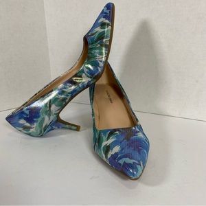 Isaac Mizrahi Blue Floral Printed Julie Pointed Toe Pump Size 8